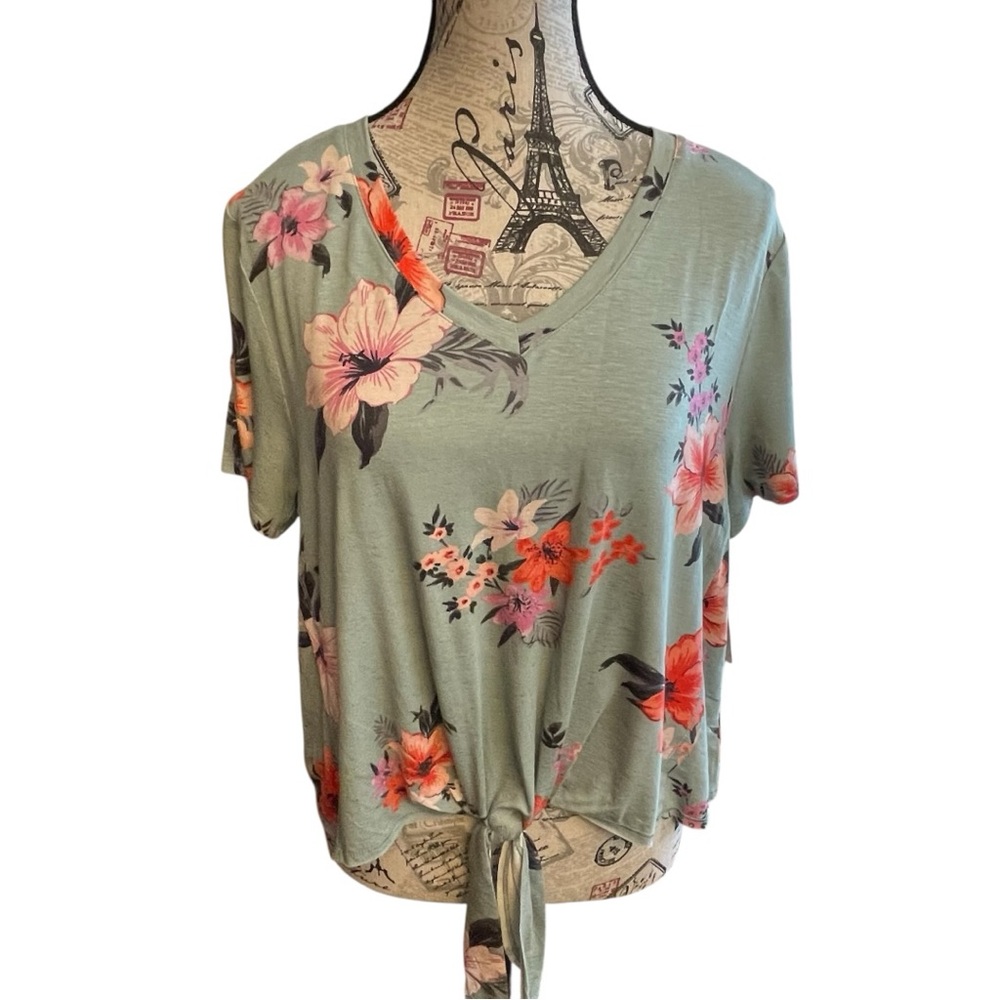 EVRI Green Floral Tie-Front Short Sleeve Top